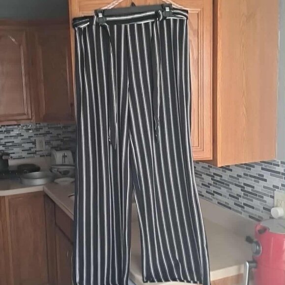 HOT KISS WOMENS SWEAT PANTS SIZE  1X - Picture 1 of 10
